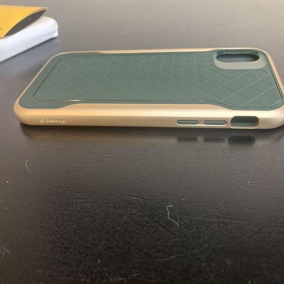 Caseology iPhone XS and iPhone X Case APEX forest green & Gold - BRAND NEW - Picture 6 of 7